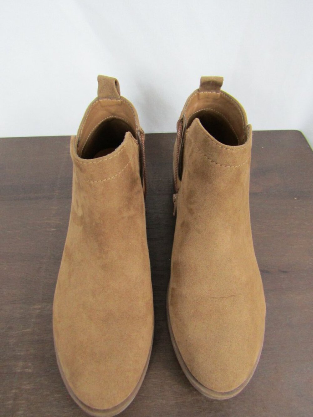 Time and Tru Women's Faux Suede Ankle Boots | 7.5 - Picture 5 of 7
